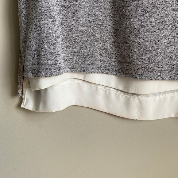 RW & Co. Women's Sleeveless Gray/Black Lined Layered Sweater Top Size Small - Picture 4 of 11